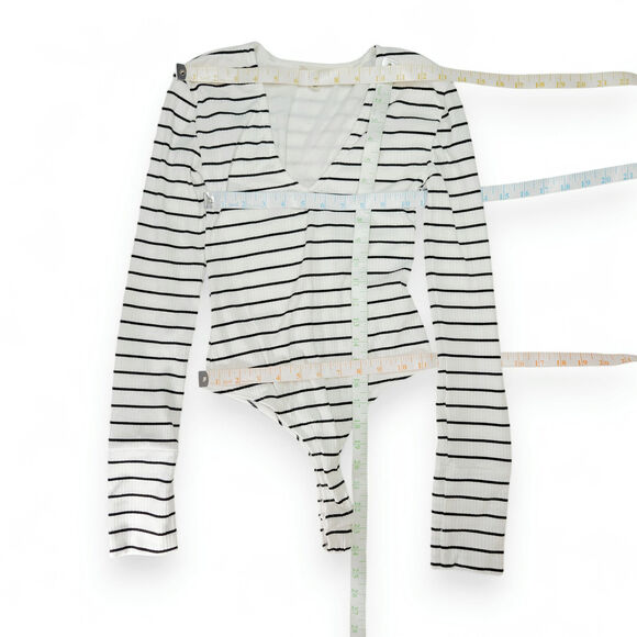 EUC Anthropologie Pilcro Thong Bodysuit Sz XXS Soft Stretch Ribbed Fabric V-Neck - Picture 6 of 7